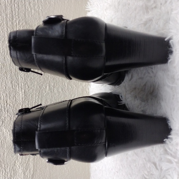 Marc Fisher Vanqar Black Leather Upper Pointed Toe Blocked Heel Moto Ankle Boot - Picture 5 of 16